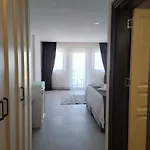 公寓式酒店 The Mediteran 4*