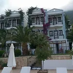 公寓式酒店 The Mediteran 4*