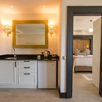 The Mediteran 公寓式酒店 卡尔坎