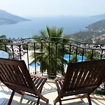 The Mediteran 公寓式酒店 卡尔坎