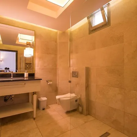 شقة فندقية The Mediteran 4*