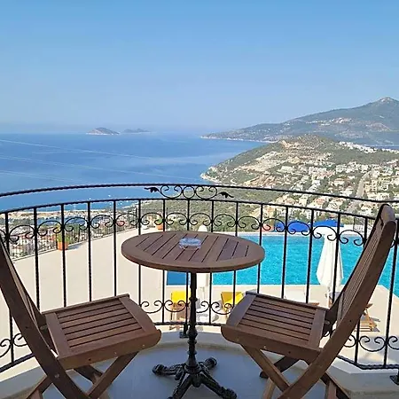 The Mediteran Καλκάν