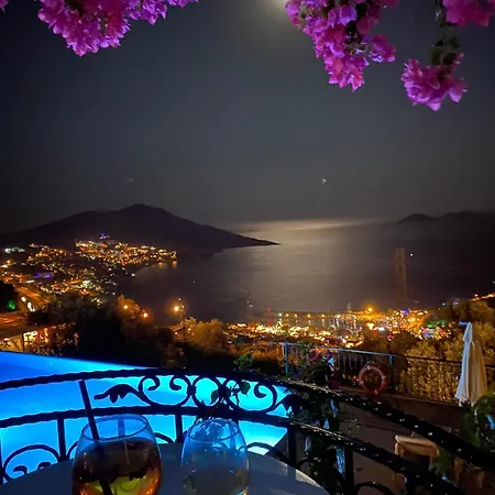 The Mediteran Aparthotel 4*