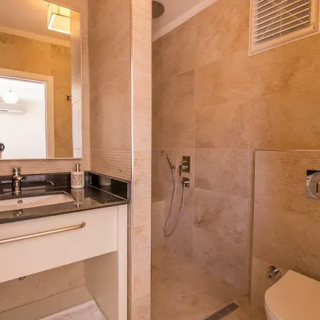 Aparthotel The Mediteran