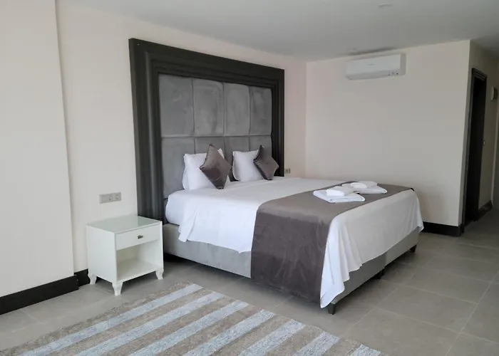 Aparthotel The Mediteran 4*