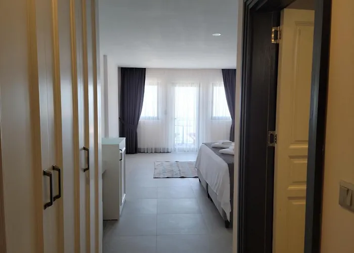 Aparthotel The Mediteran 4*