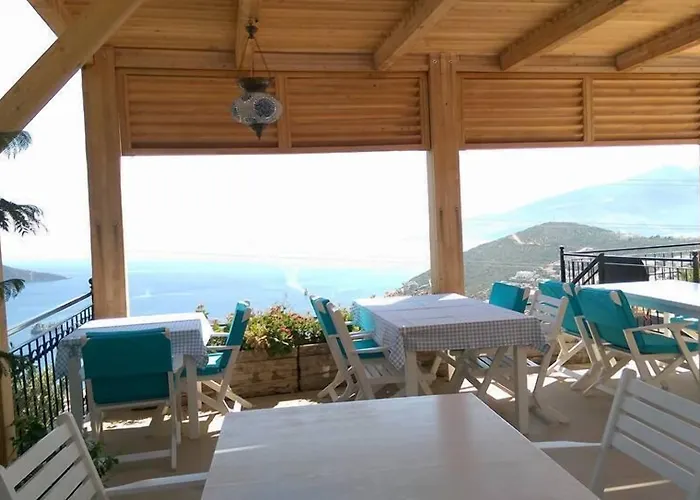 Aparthotel The Mediteran 4*