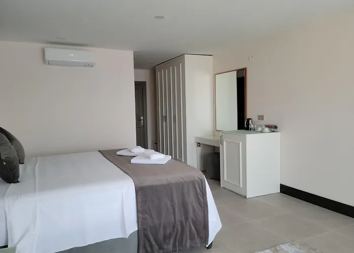 Aparthotel The Mediteran 4*